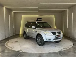 Mitsubishi Pajero TR4