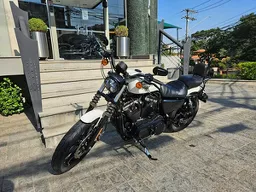 Sportster 883