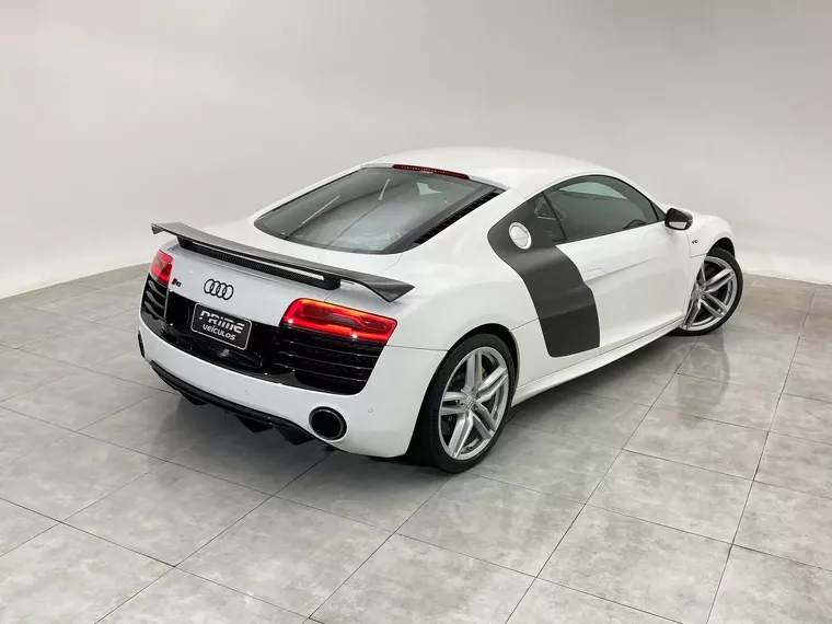 Audi R8 Branco 18