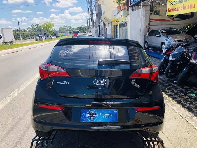 Hyundai HB20 Preto 12