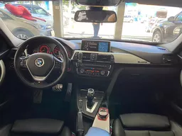 BMW 328i