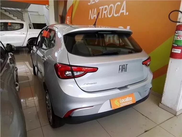 Fiat Argo Prata 4