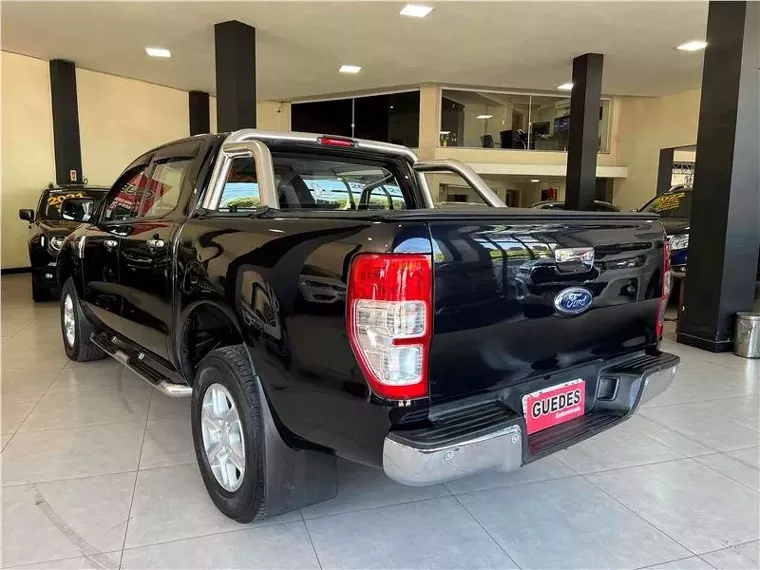 Ford Ranger Preto 6