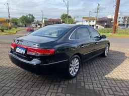 Hyundai Azera