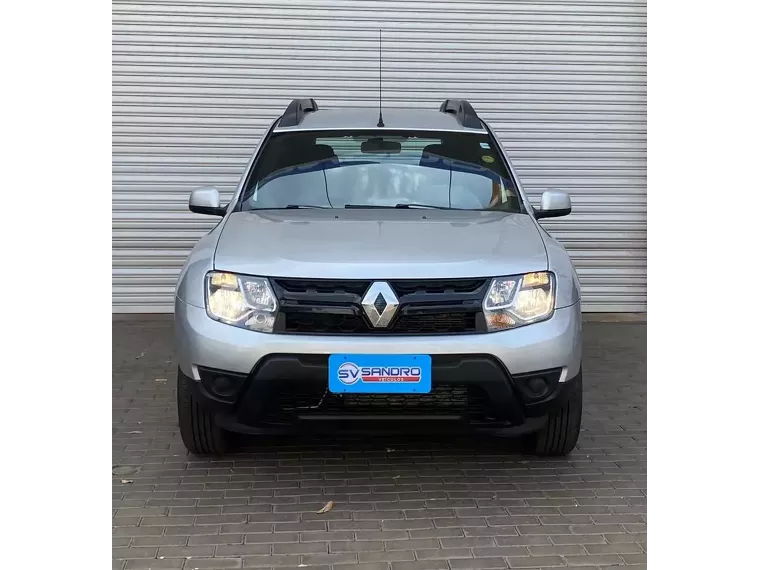 Renault Duster Prata 1