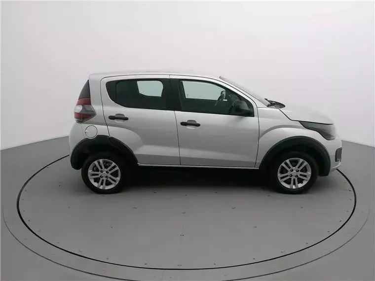 Fiat Mobi Prata 1