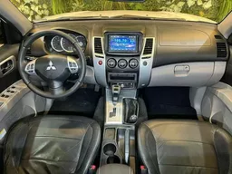 Mitsubishi Pajero Dakar