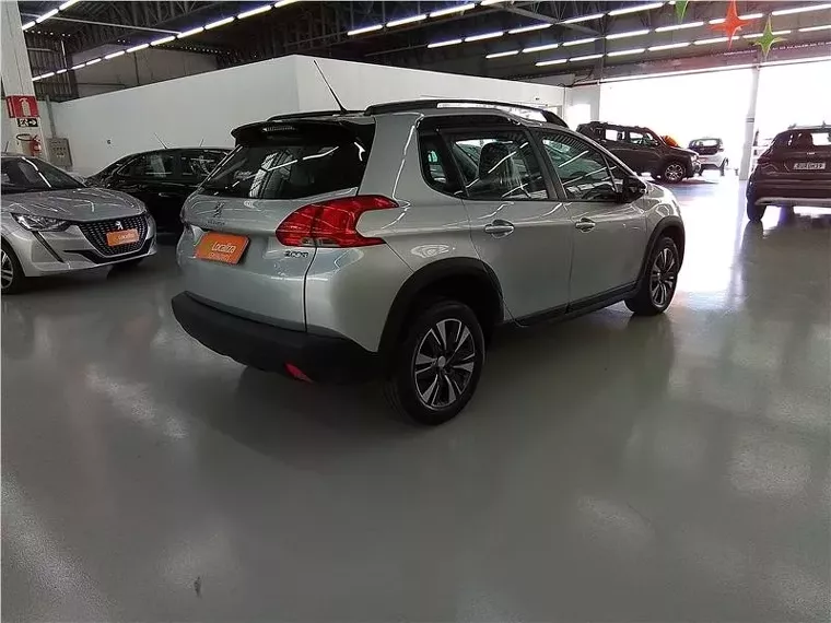 Peugeot 2008 Prata 12