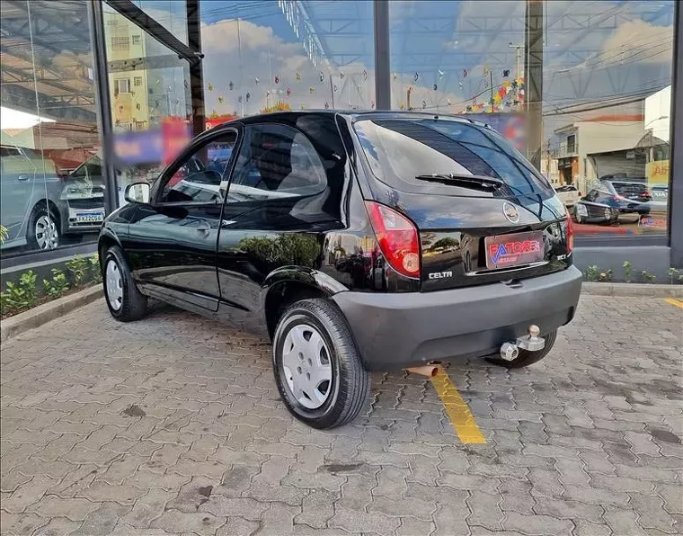 Chevrolet Celta Preto 10