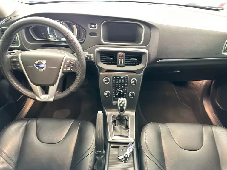 Volvo V40 Prata 5