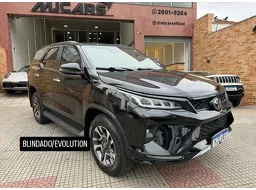 Toyota Hilux SW4