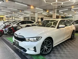 BMW 320i