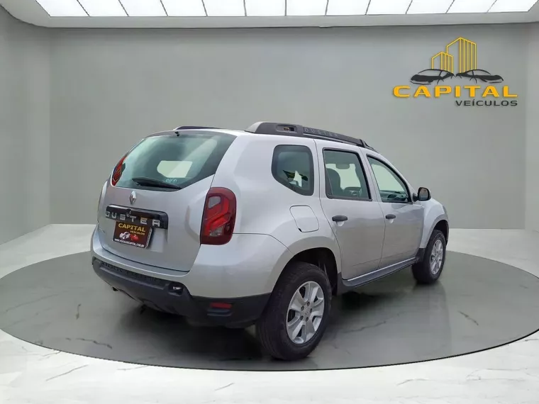 Renault Duster Prata 11