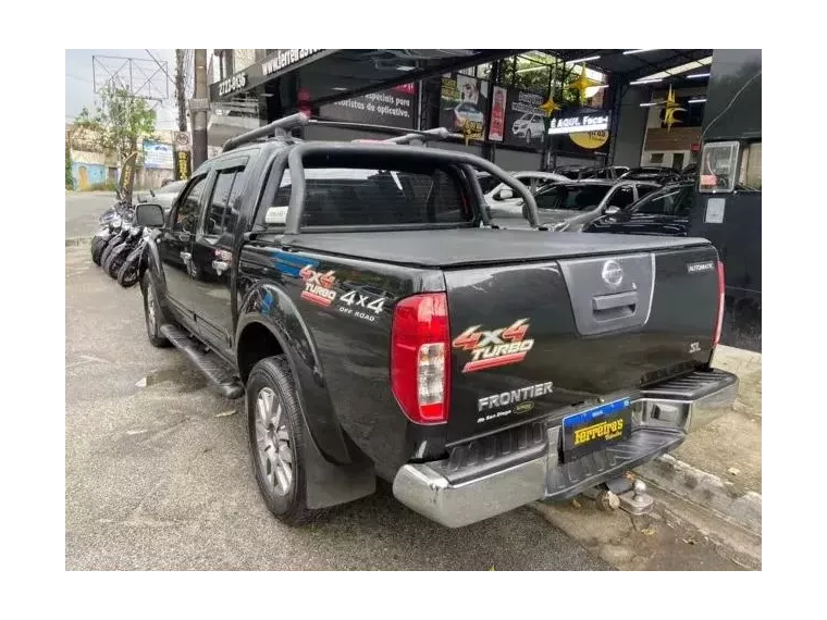 Nissan Frontier Preto 6