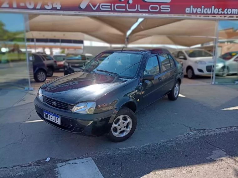 Ford Fiesta Preto 5