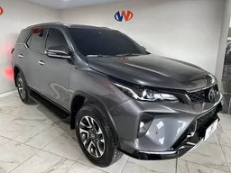 Toyota Hilux SW4