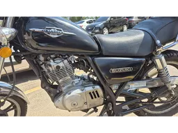 Suzuki Intruder
