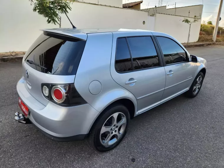 Volkswagen Golf Prata 2