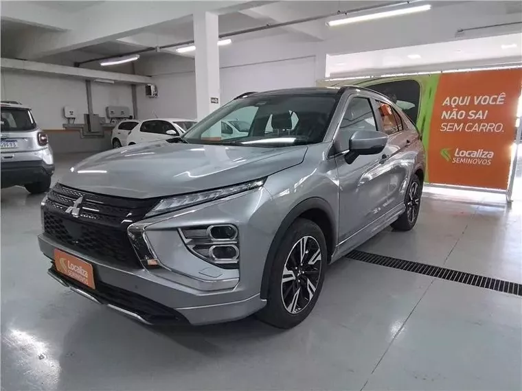 Mitsubishi Eclipse Cross Prata 5