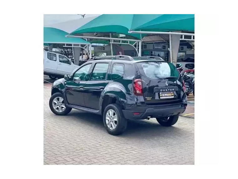 Renault Duster Preto 3