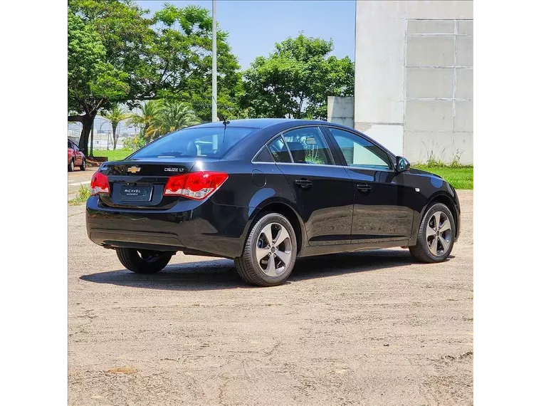 Chevrolet Cruze Preto 3