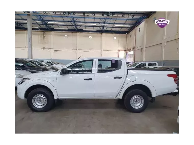 Mitsubishi L200 Branco 7