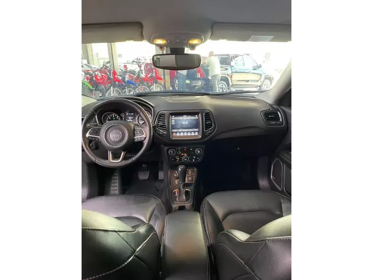 Jeep Compass Branco 12