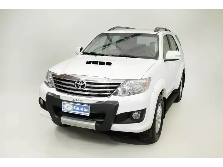 Toyota Hilux SW4 Branco 2