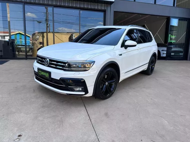 Volkswagen Tiguan Branco 6