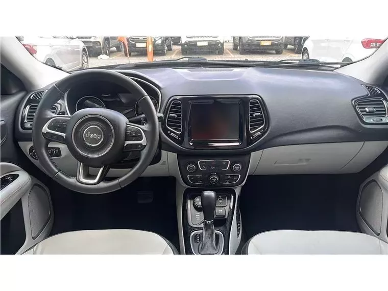 Jeep Compass Preto 10