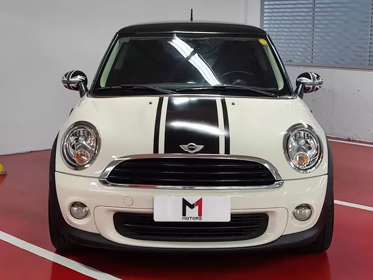 Mini ONE Branco 12