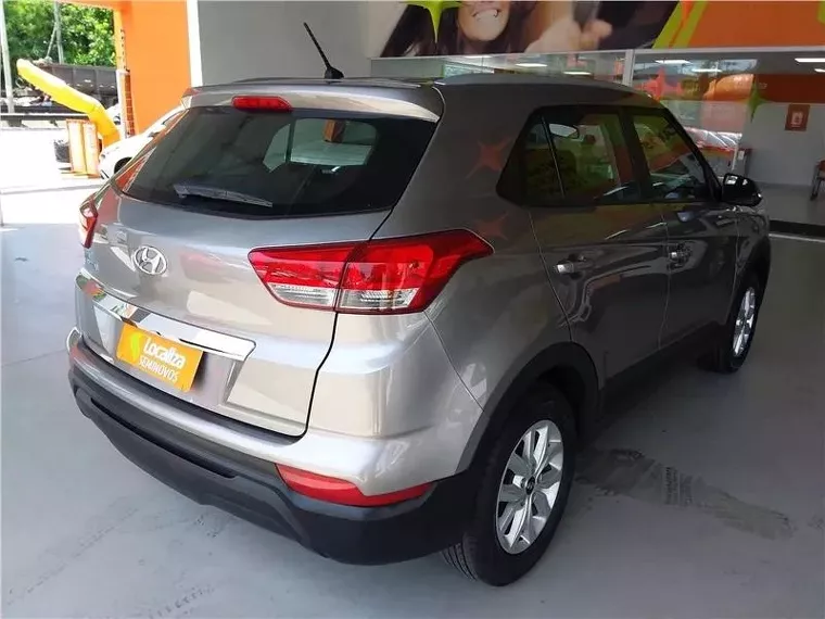 Hyundai Creta Prata 11