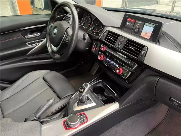 BMW 320i Preto 7