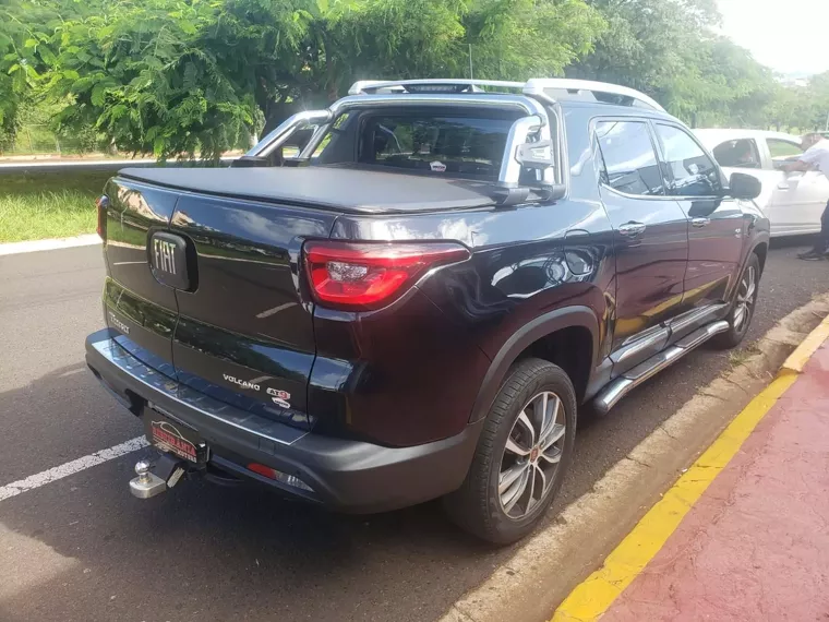 Fiat Toro Preto 1