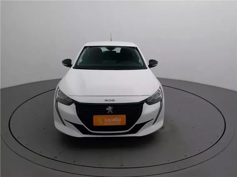 Peugeot 208 Branco 15