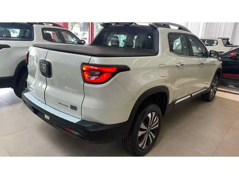 Fiat Toro Preto 2