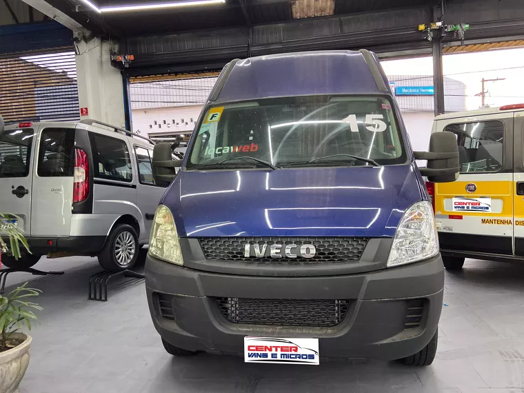 Iveco Daily Azul 2