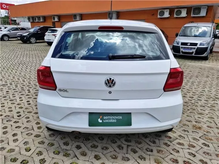 Volkswagen Gol Branco 3