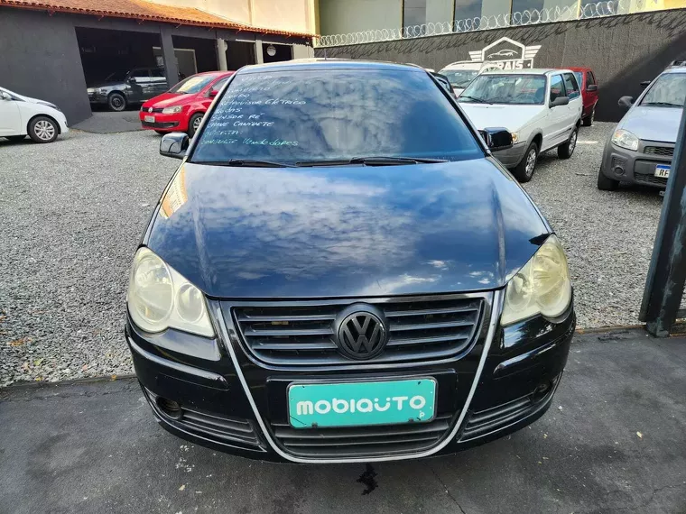 Volkswagen Polo Sedan Preto 2