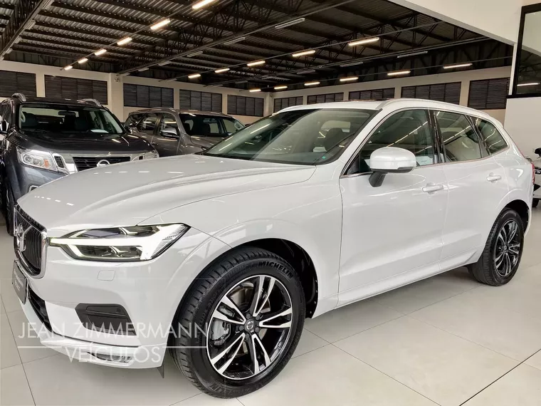 Volvo XC60 Branco 15