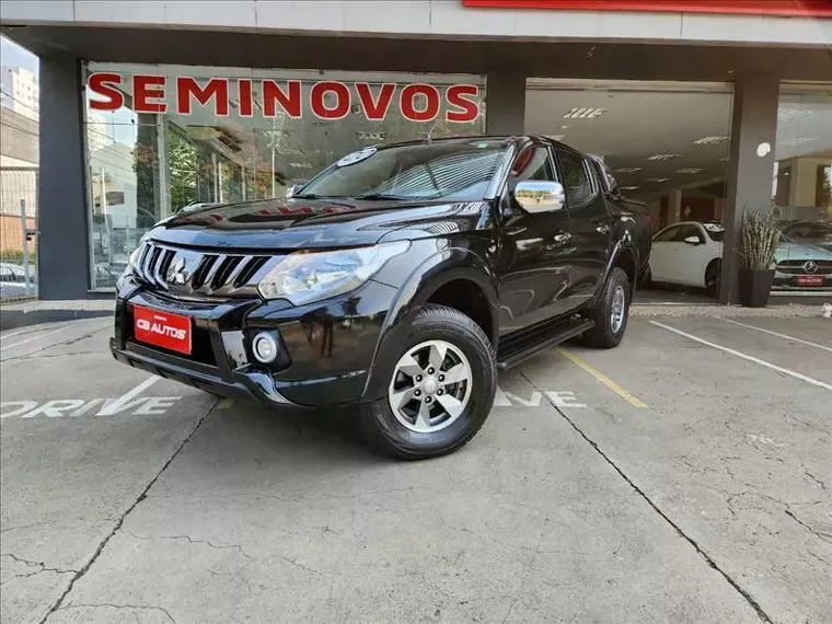 Mitsubishi L200 Triton Cinza 2