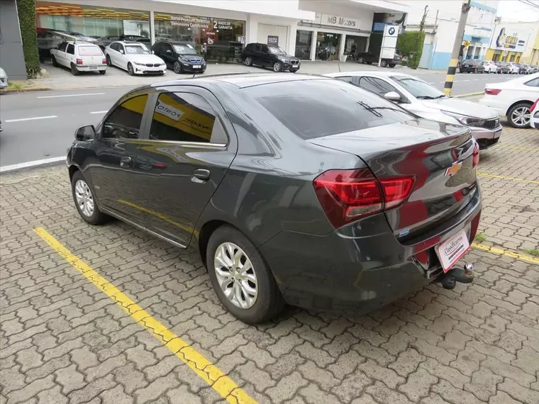 Chevrolet Cobalt Cinza 14