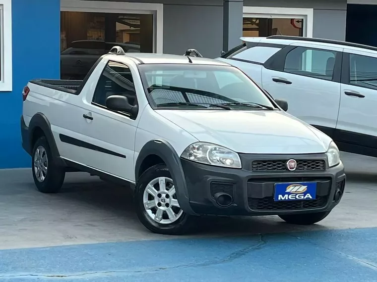 Fiat Strada Branco 1