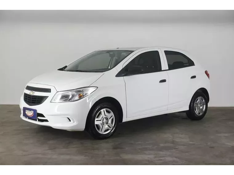 Chevrolet Onix Branco 2