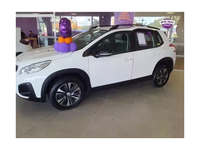 Peugeot 2008 Branco 4