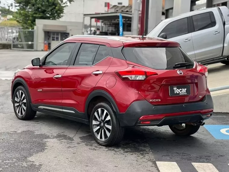 Nissan Kicks Vermelho 15