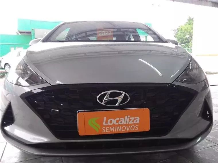 Hyundai HB20S Prata 1