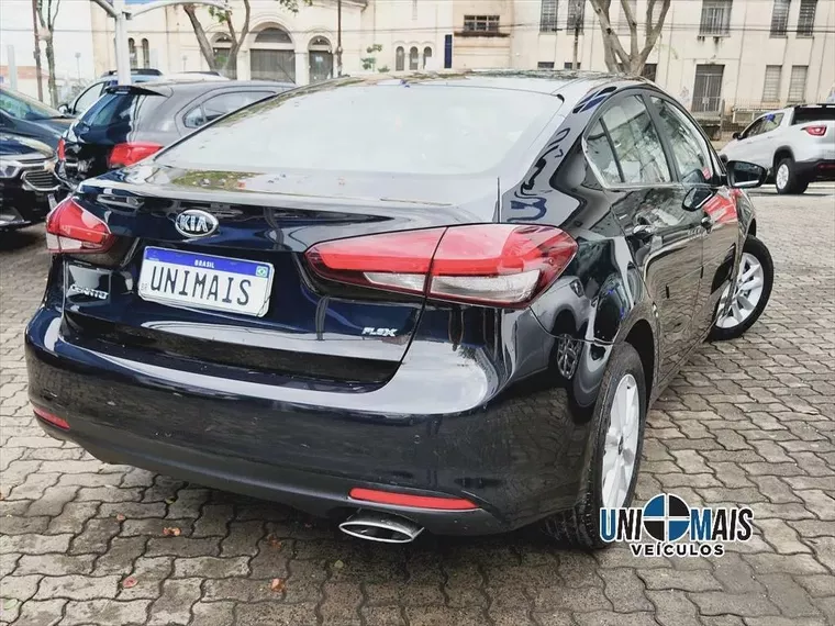 KIA Cerato Preto 4