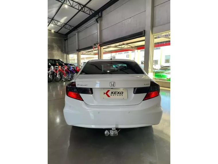 Honda Civic Branco 1