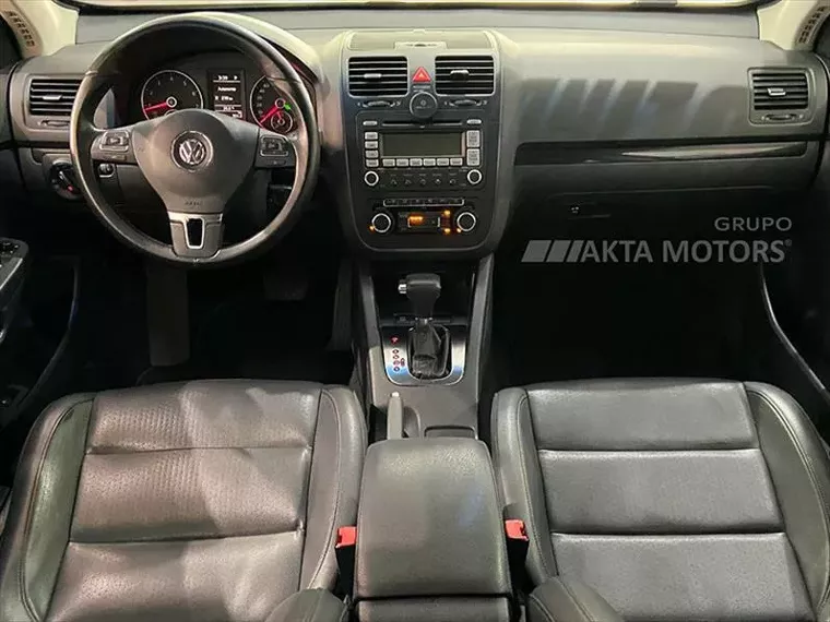 Volkswagen Jetta Prata 9